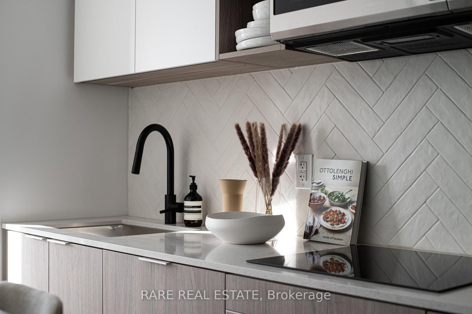 36 Zorra Street, Unit 3311 - Photo 9