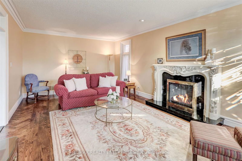 1301 Lindburgh Crt  Mississauga, L5H 4J2 | Image 10