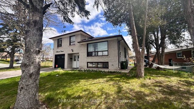 1 Stanwood Crescent