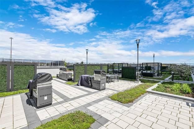 1407 - 2087 Fairview St, Burlington, L7R 0E5 | Image 3