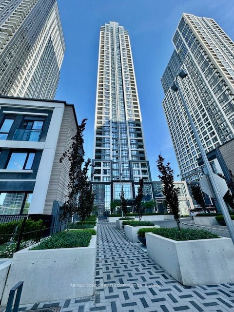 home for lease on 902-7 Mabelle Avenue