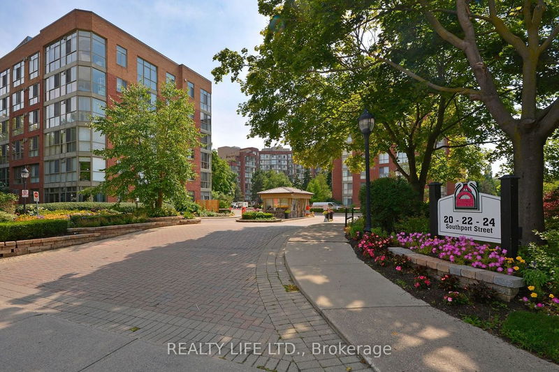 home for sale on 120-20 Southport Street