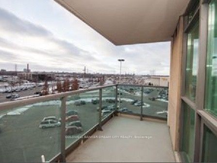 home for lease on 507-235 Sherway Gardens Road