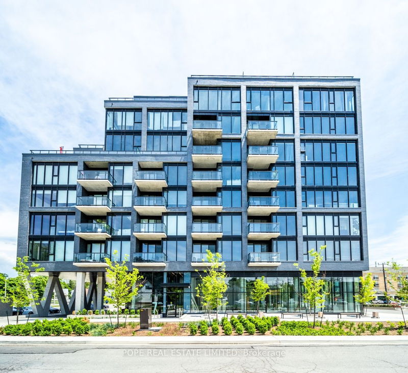 home for lease on 406-7 Smith Crescent