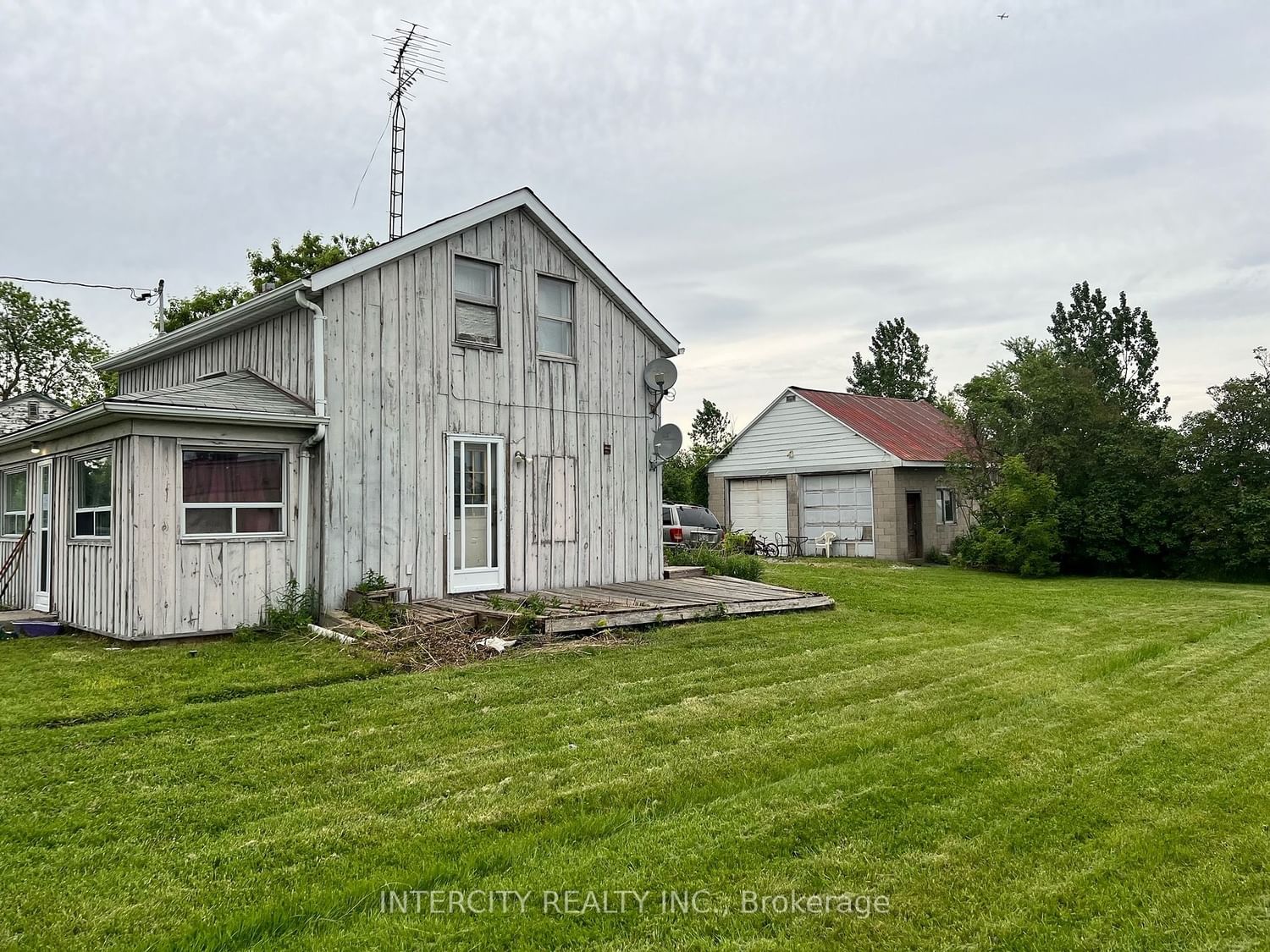 Listing Image 3