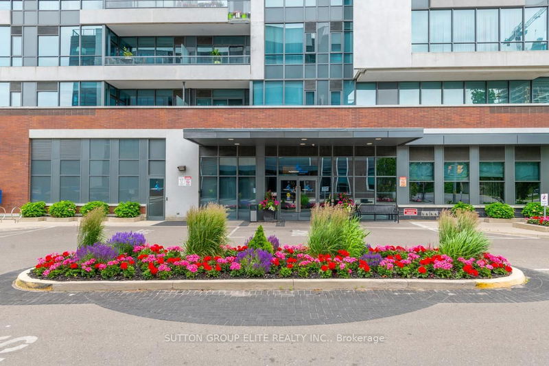 home for lease on 808-1 Hurontario Street