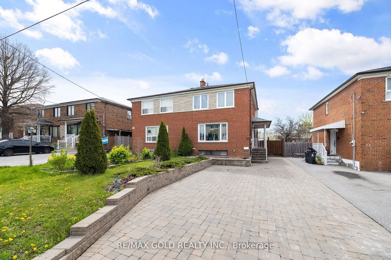 home for sale on 35 Giltspur Drive