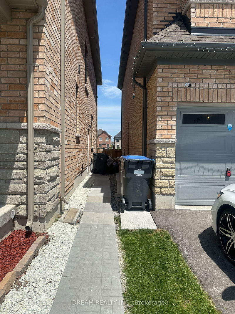 home for lease on 11 Boathouse Road