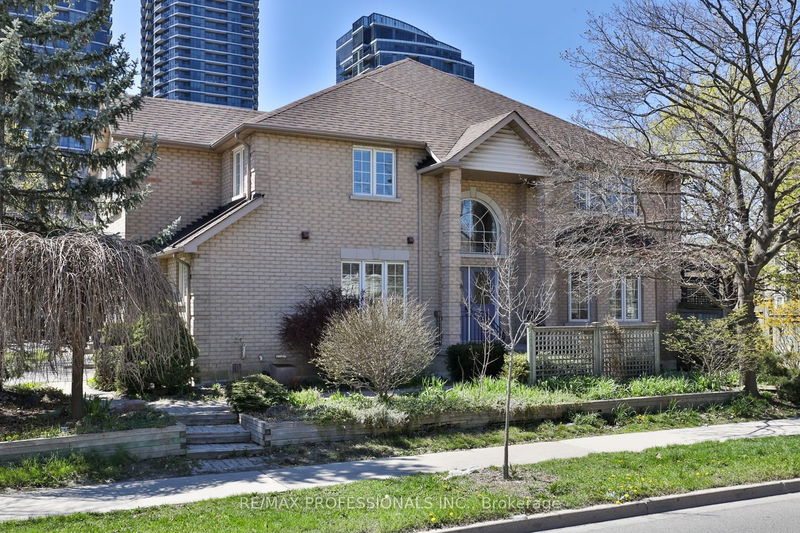 home for sale on 2 Formula Court