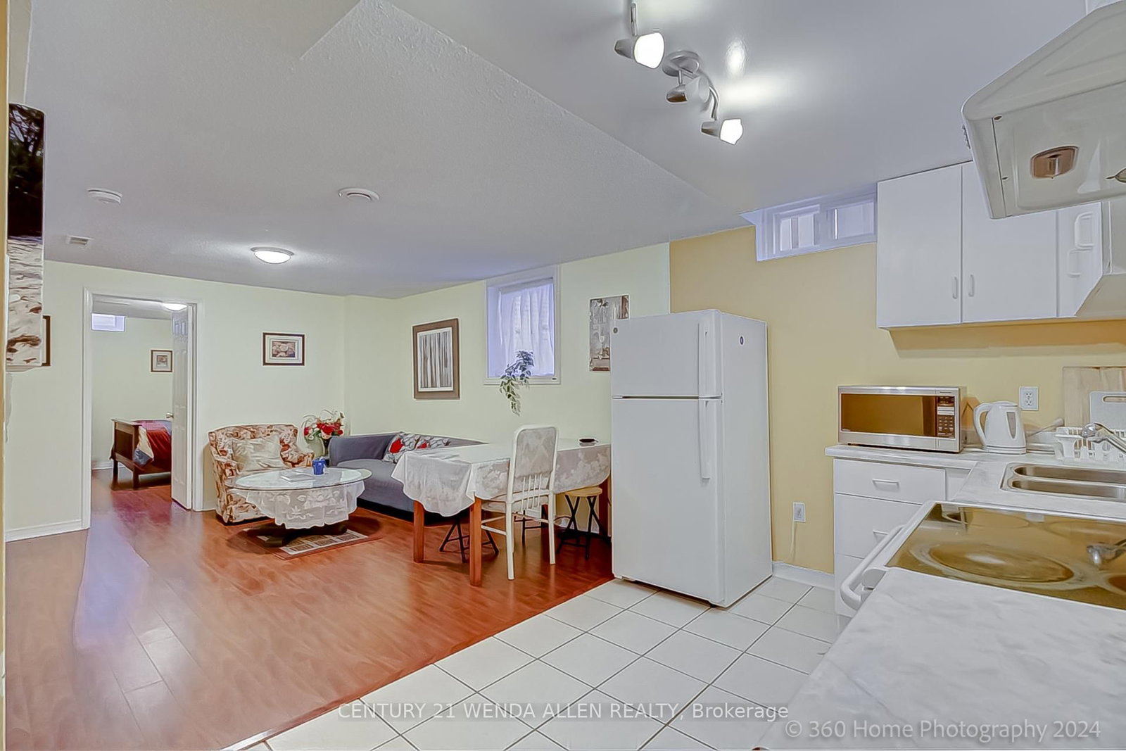 Listing Image 22