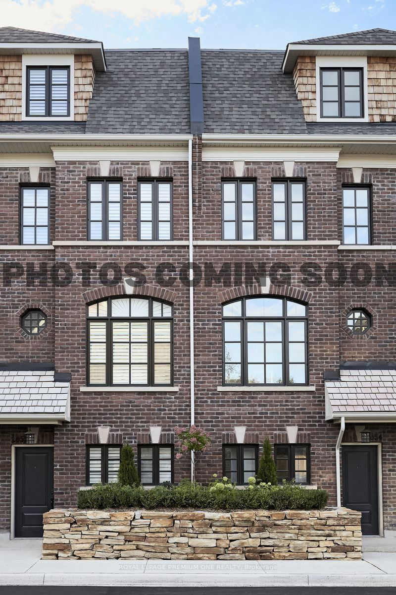 home for lease on 163-50 Lunar Crescent