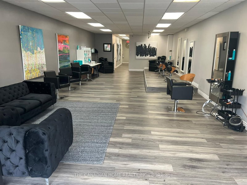 328 Kerr St, Oakville, L6K 3B5 | Image 3