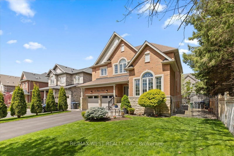 26 Antrim Crt, Caledon, L7C 1R1 | Image 2