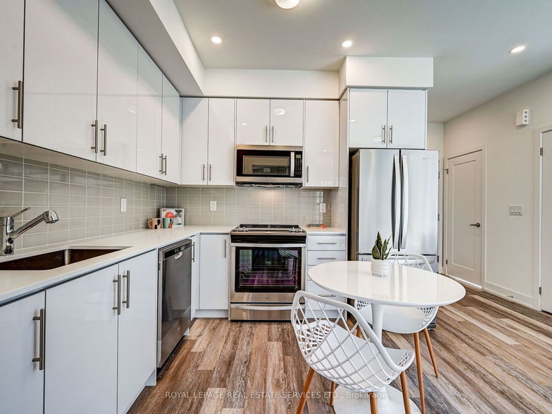 home for lease on 12-3492 Widdicombe Way