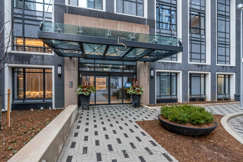 home for lease on 3932-5 MABELLE Avenue