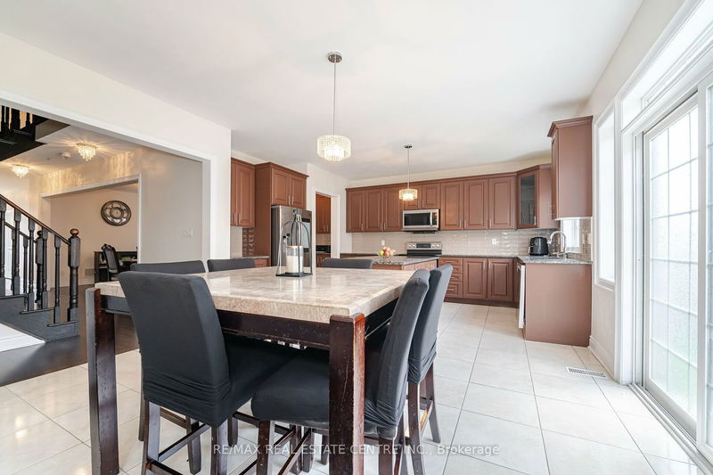 4 Landview Rd  Brampton, L6P 4G4 | Image 10