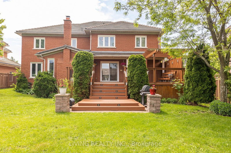 5049 Elderview Crt  Mississauga, L5M 5A9 | Image 2