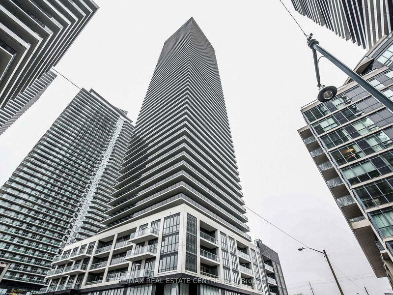 home for lease on 1708-70 Annie Craig Drive