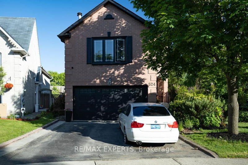 524 Luzon Cres  Mississauga, L5B 3W9 | Image 1