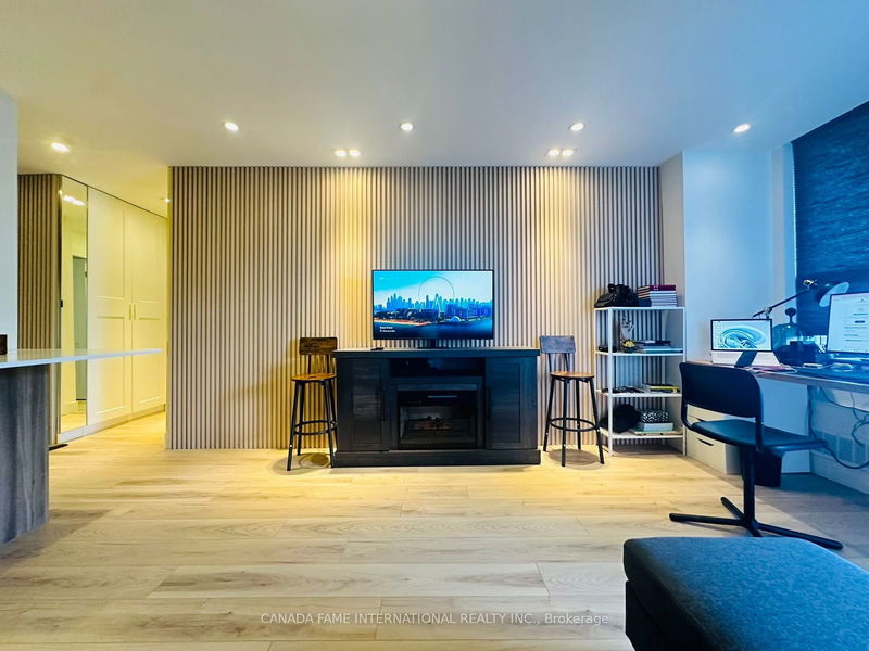 home for sale on 503-200 Lotherton Ptwy