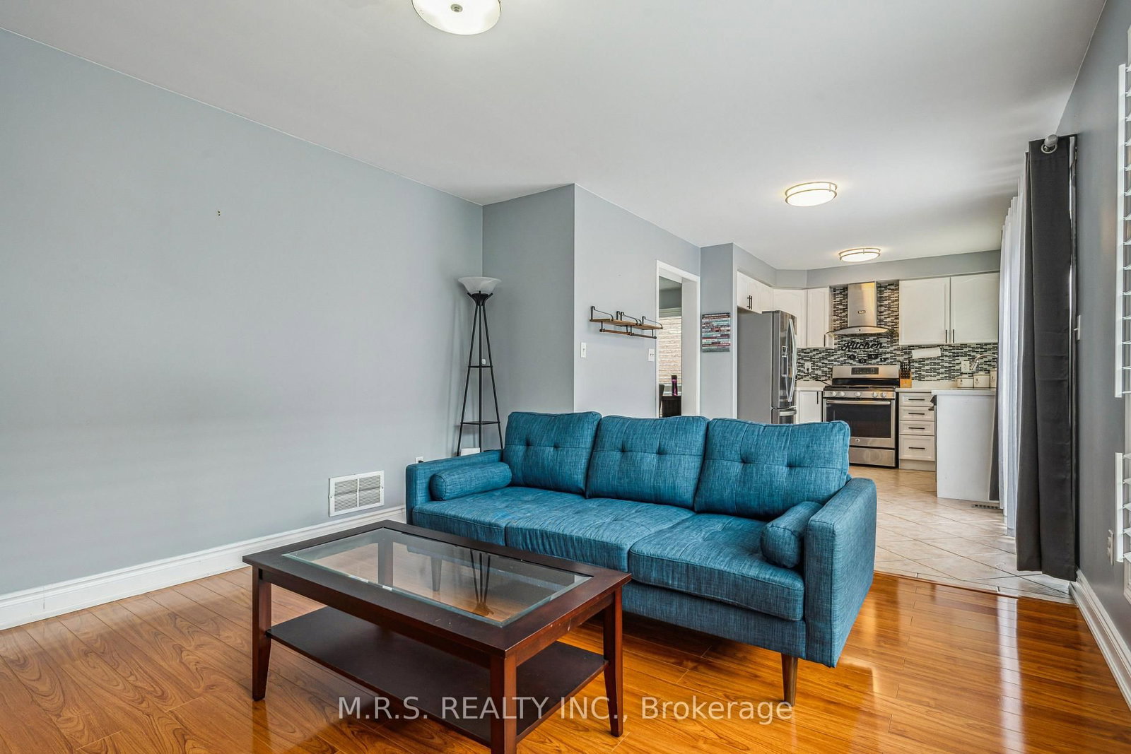 Listing Image 22