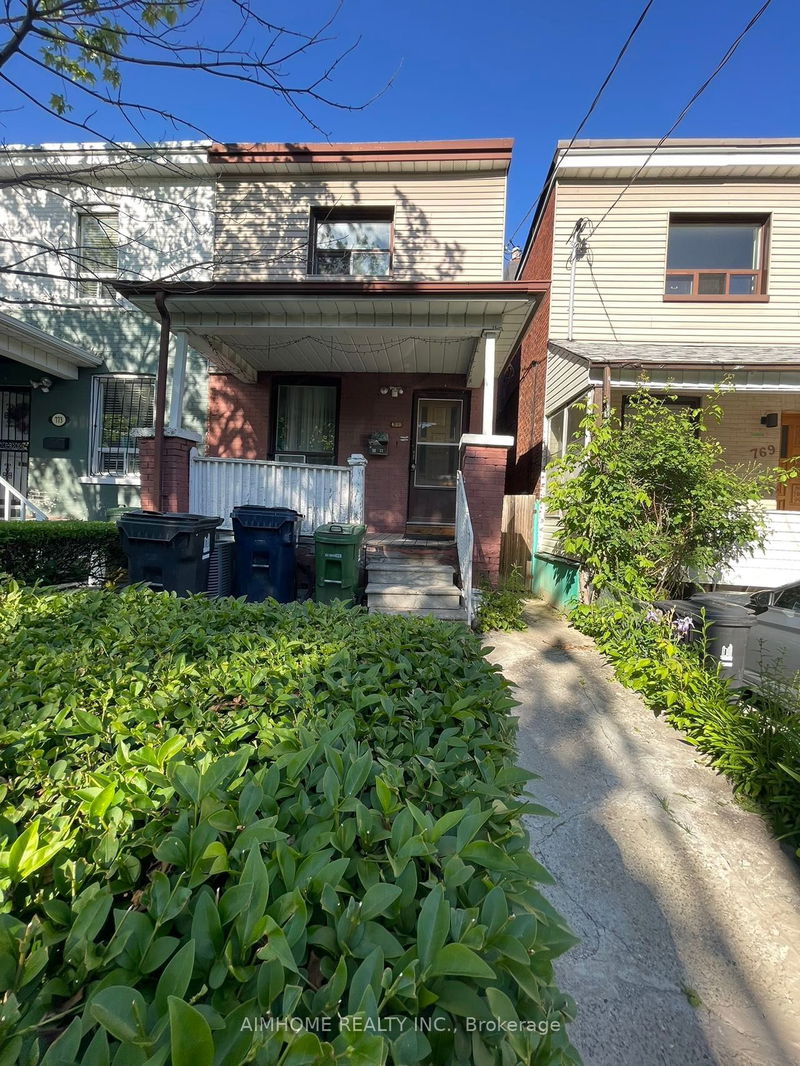 home for lease on 771 Gladstone Avenue