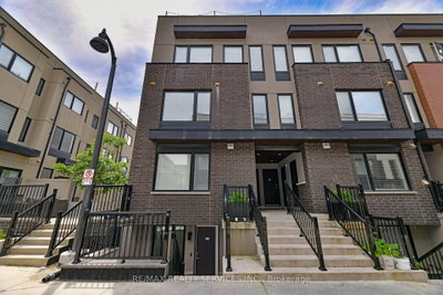 Townhouse leased at 2-142 William Duncan Road, Toronto, Ontario, M3K 0C1 - Downsview-Roding-CFB - MLS: W8396250