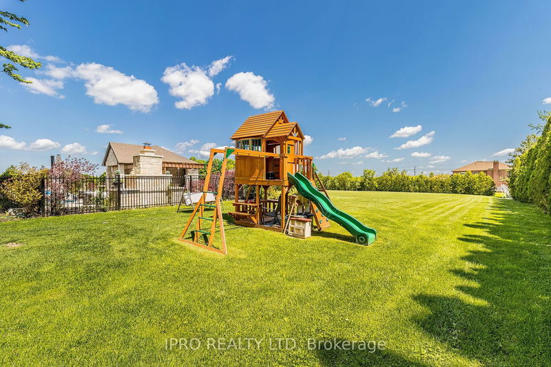 23 Glenbrook Blvd  Brampton, L6P 0N6 | Image 34