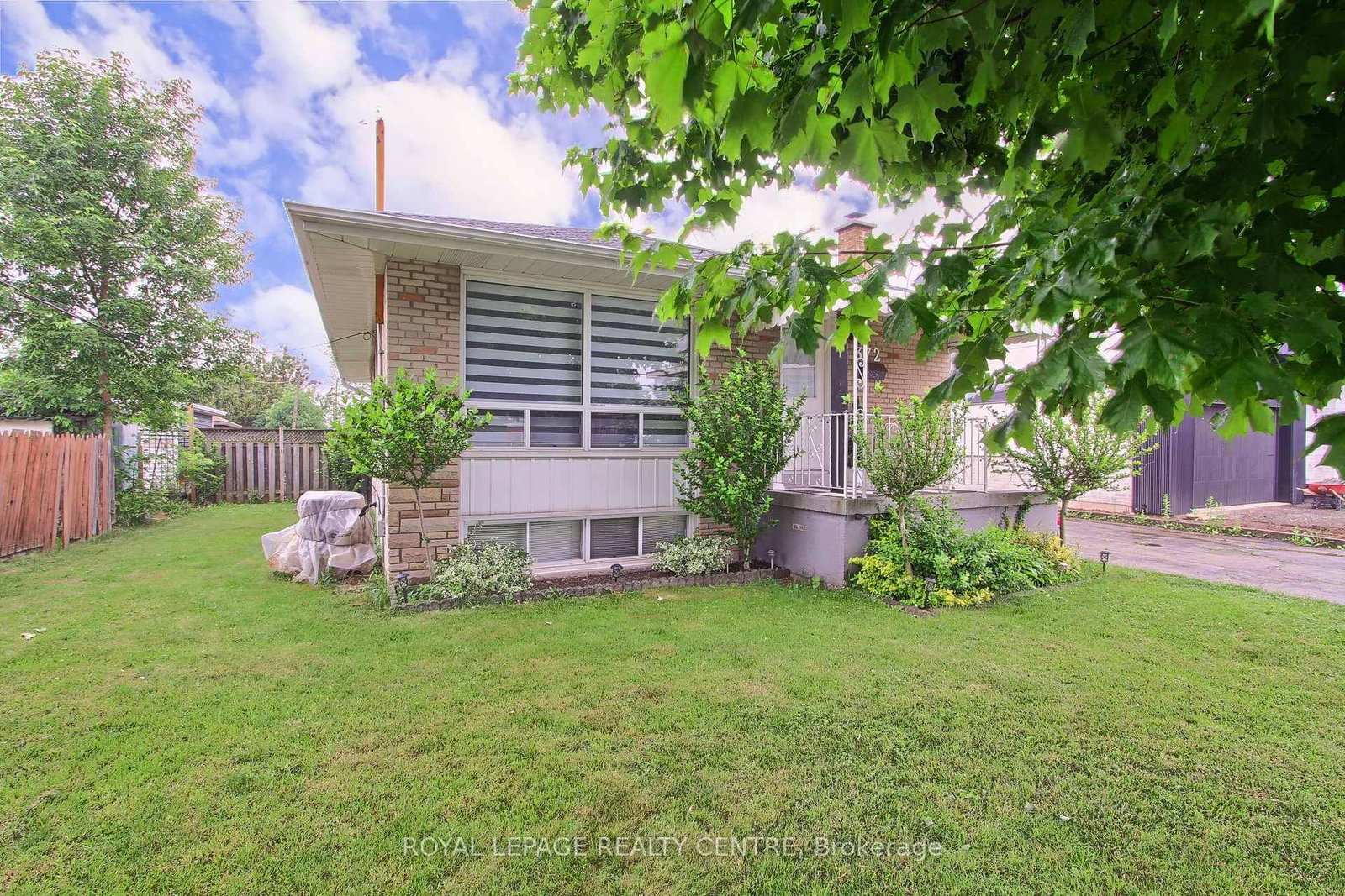 Listing Image 3