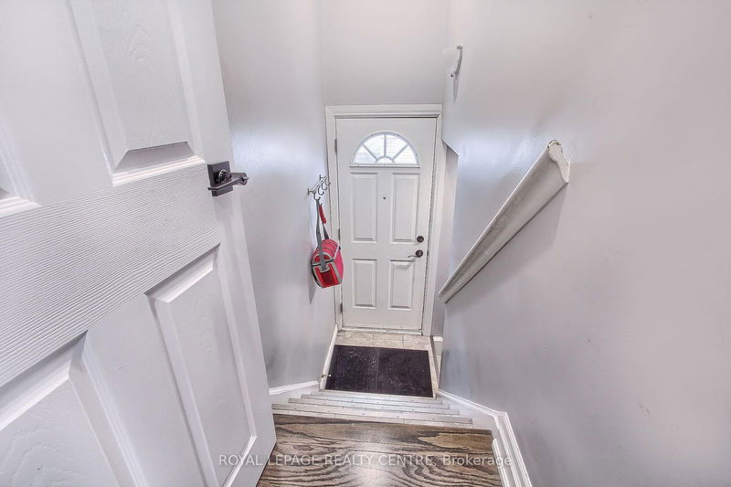 372 Wildwood Dr  Oakville, L6K 1T2 | Image 31