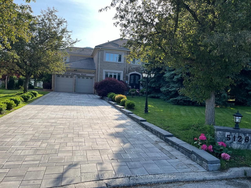 5128 Elderview Crt, Mississauga, L5M 5A9 | Image 3
