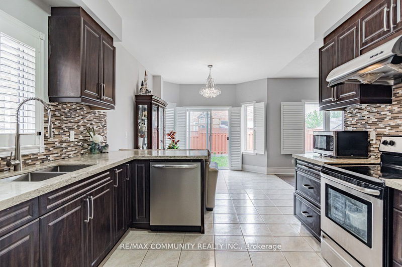 605 Matisse Pl  Mississauga, L5W 1K8 | Image 15