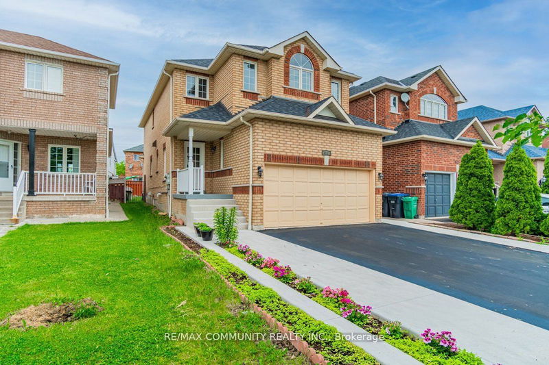 605 Matisse Pl  Mississauga, L5W 1K8 | Image 2