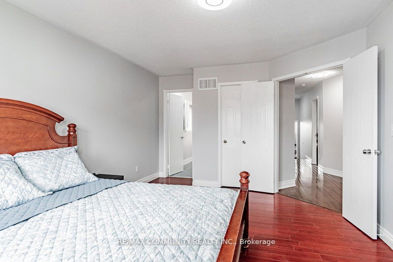 605 Matisse Pl  Mississauga, L5W 1K8 | Image 24