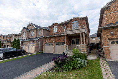 Detached House sold at 66 Attview Crescent, Brampton, Ontario, L6P 2R5 - Bram East - MLS: W8402638