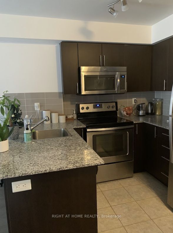 1103 - 1410 Dupont Street