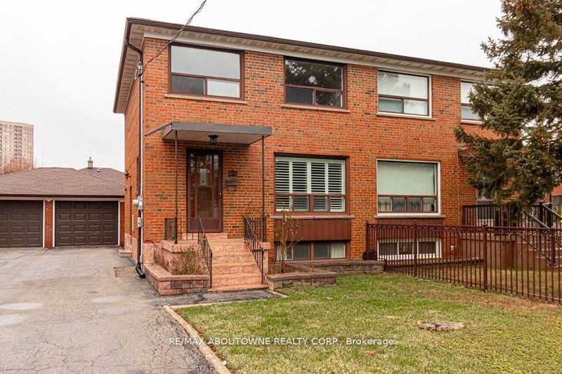 home for sale on 55 Marlington Crescent