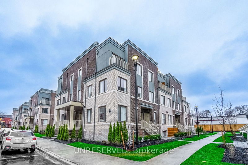home for sale on 136-40 William Jackon Way