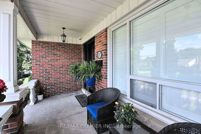 57 Exbury Rd, Toronto - Downsview-Roding-CFB image-0-3