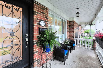 57 Exbury Rd, Toronto - Downsview-Roding-CFB image-0-4