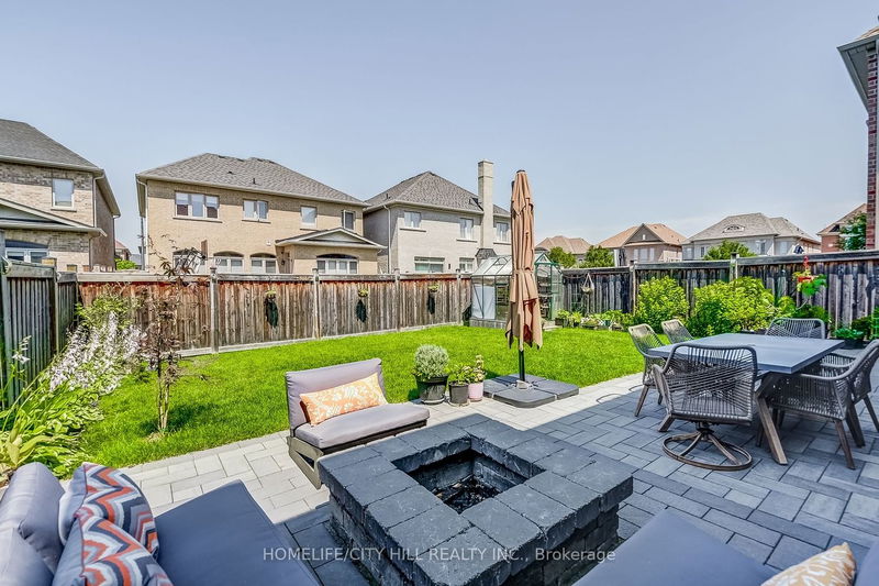 19 Junetown Circ  Brampton, L6X 0X7 | Image 25