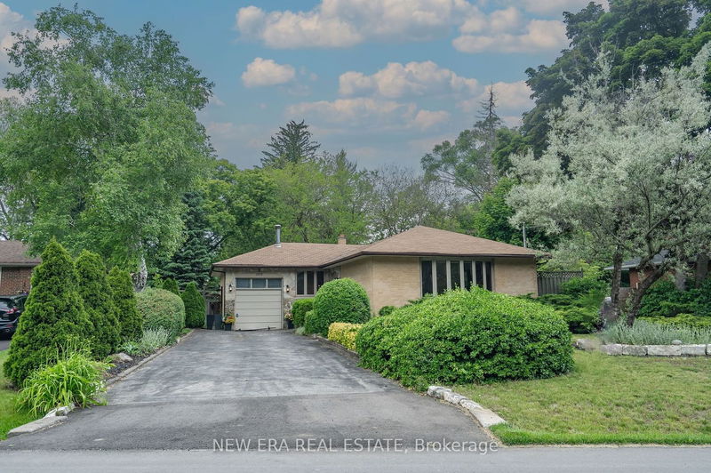 1553 Wembury Rd  Mississauga, L5J 2L8 | Image 3