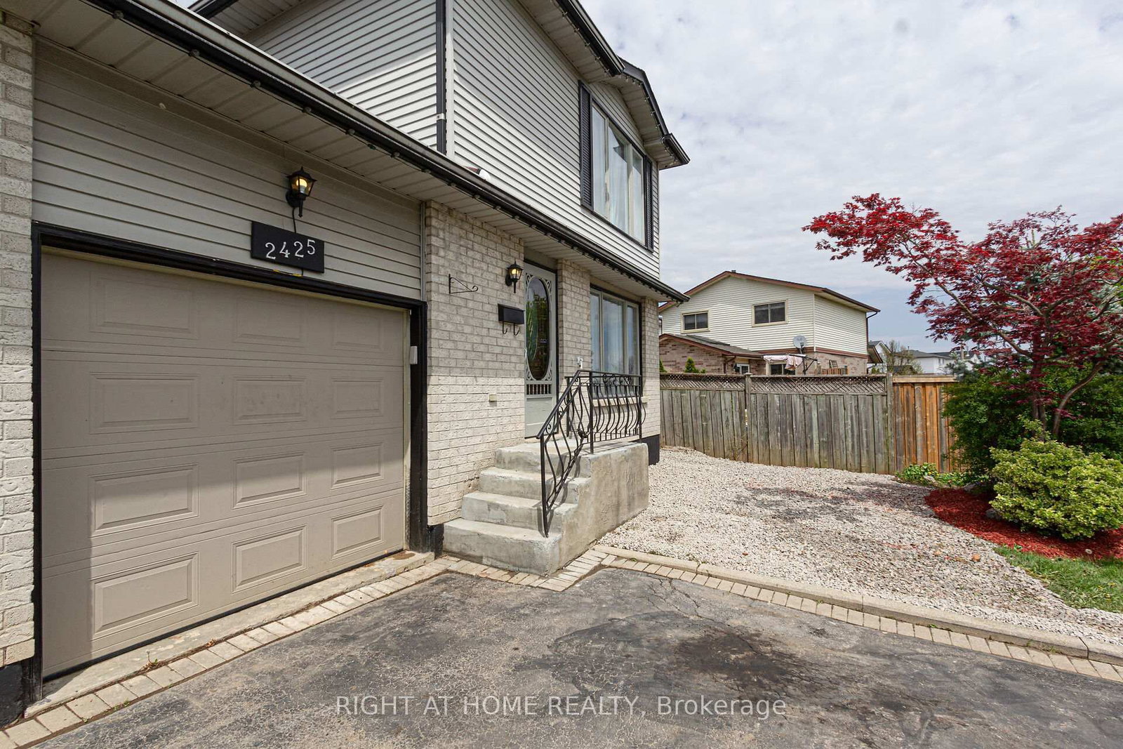 Listing Image 7