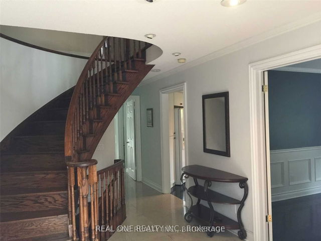 3501 Kingbird Court