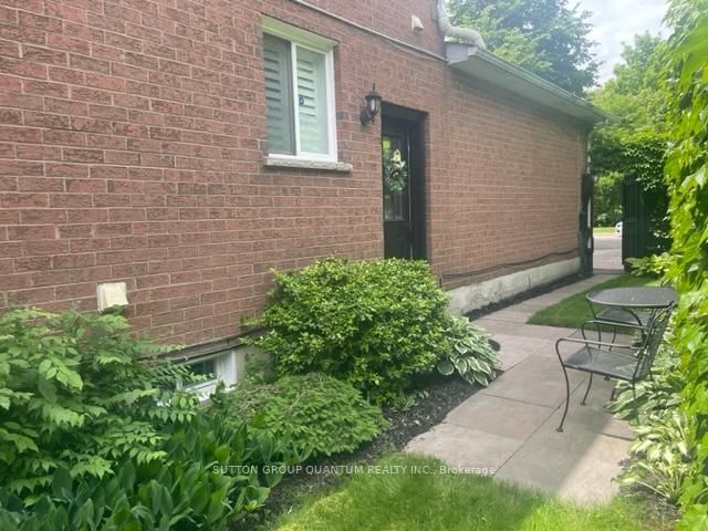 1100 Feeley Crt, Mississauga, L5J 4S5 | Image 3