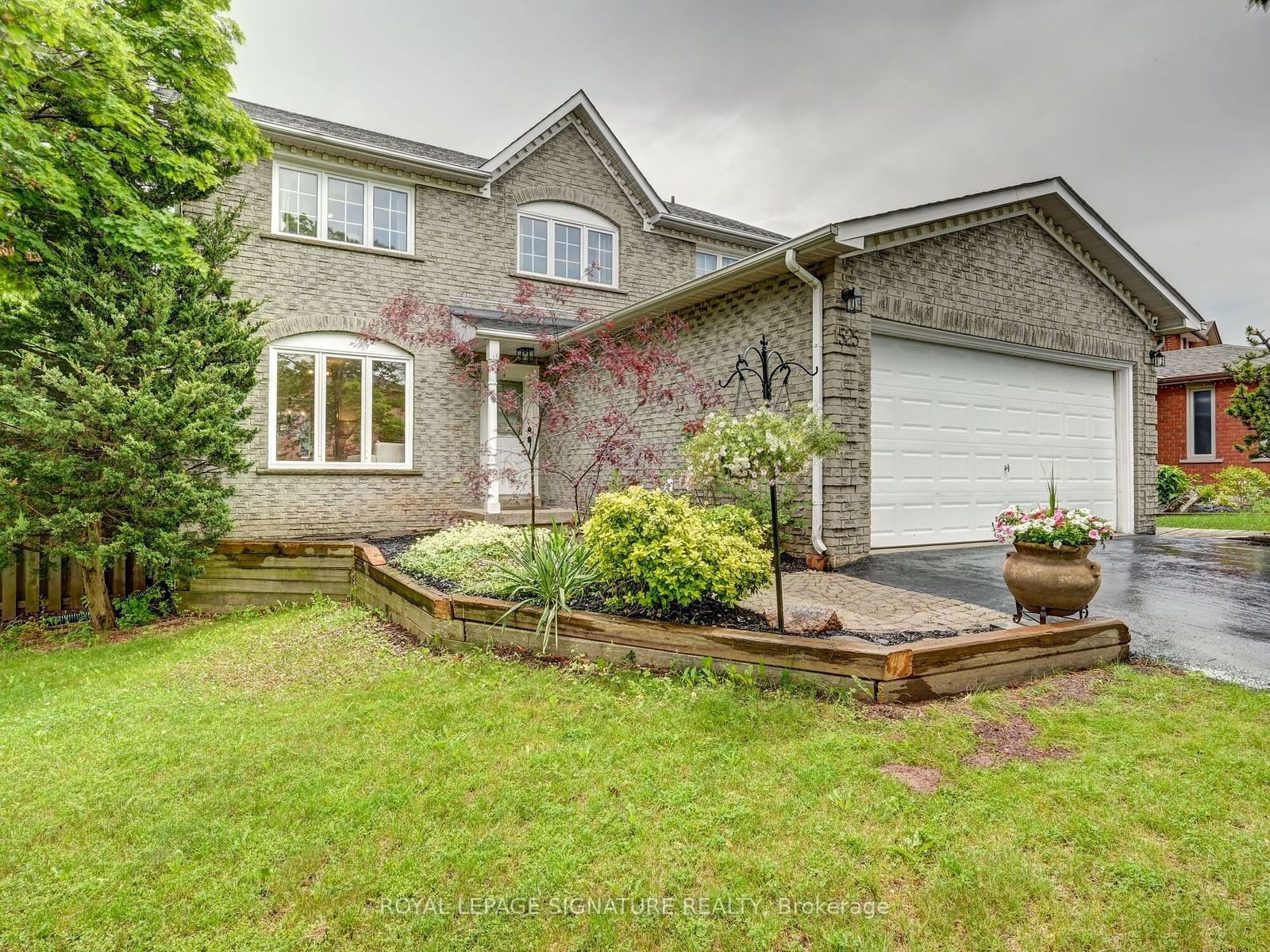 Listing Image 0