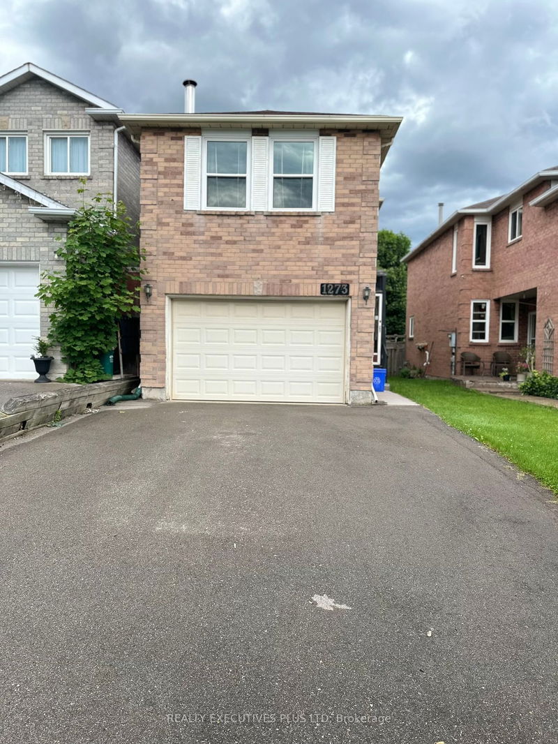 home for lease on 1273 Valerie Crescent