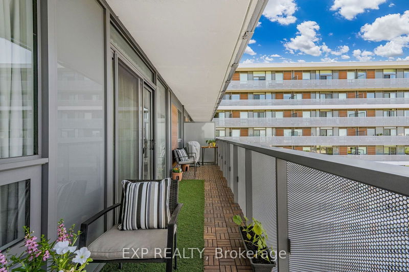  1220 - 160 Flemington Rd  Toronto, M6A 0A9 | Image 28