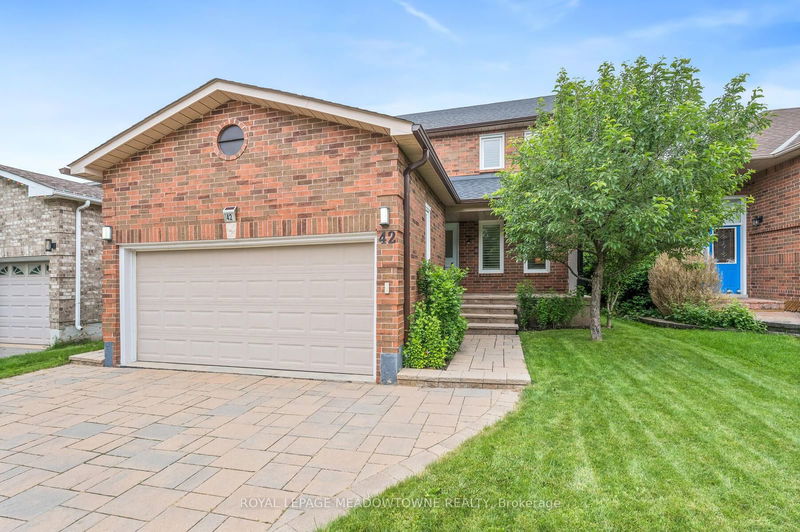 home for sale on 42 Mccullough Crescent