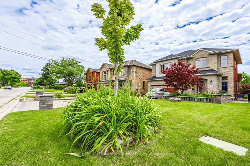 home for lease on Bsmt-33 St Andrews Boulevard